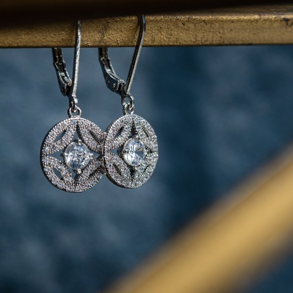 JNY Olivia Earrings - Picture 2 of 5